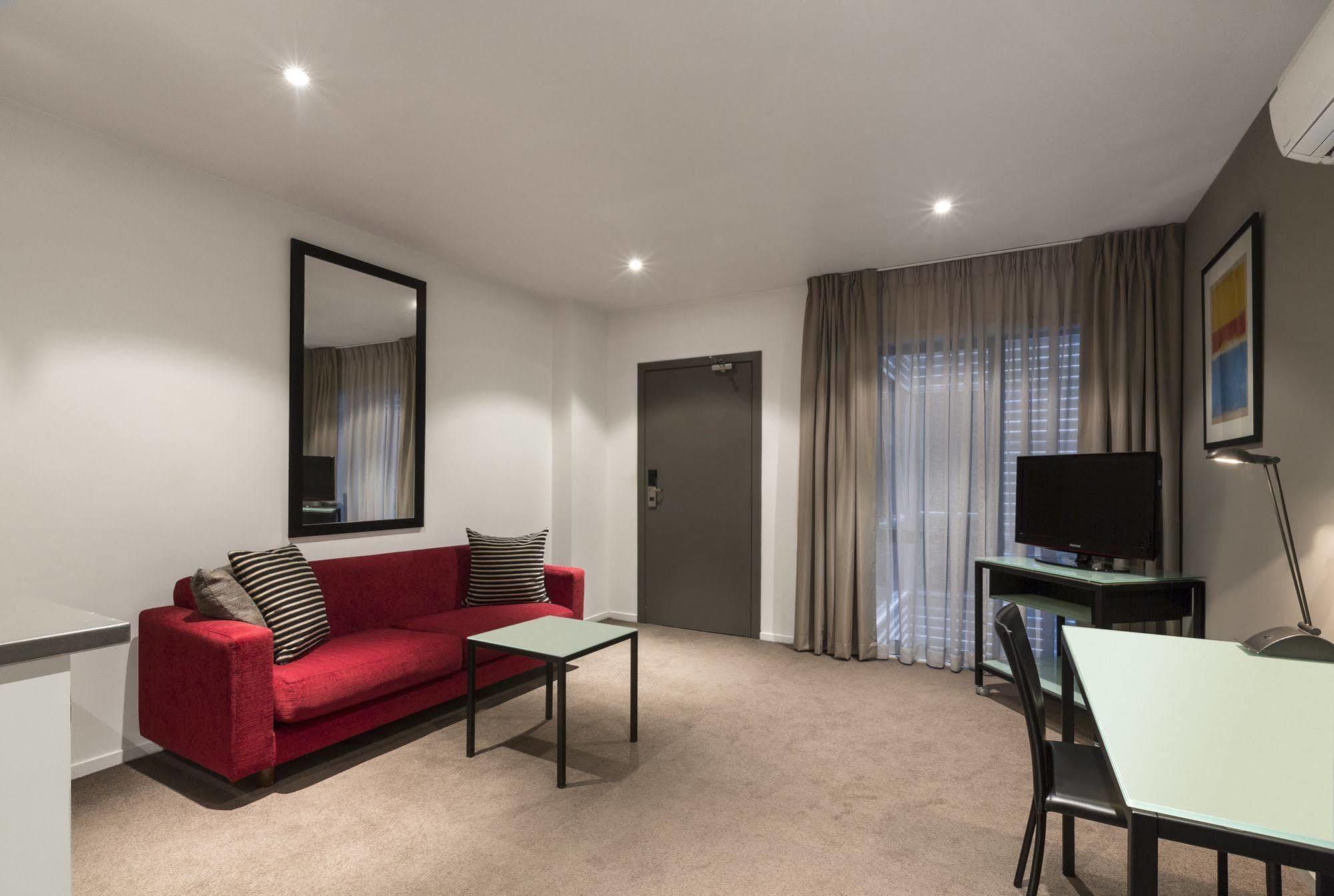 Adina Apartment Hotel St Kilda Melbourne Buitenkant foto